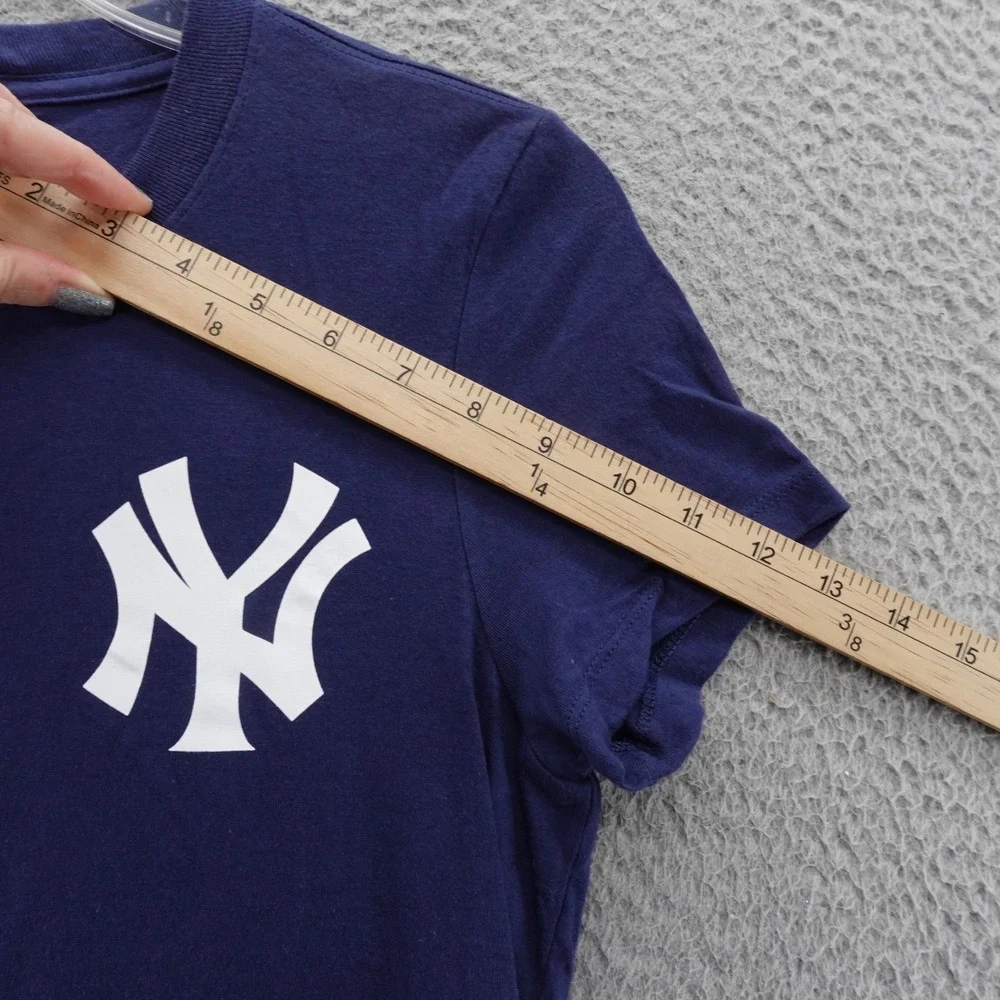 The Nike Tee New York Yankees MLB TShirt Womens Size Medium DJ LeMahieu‎ NWT